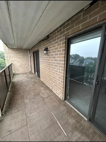 a view of a tennis court