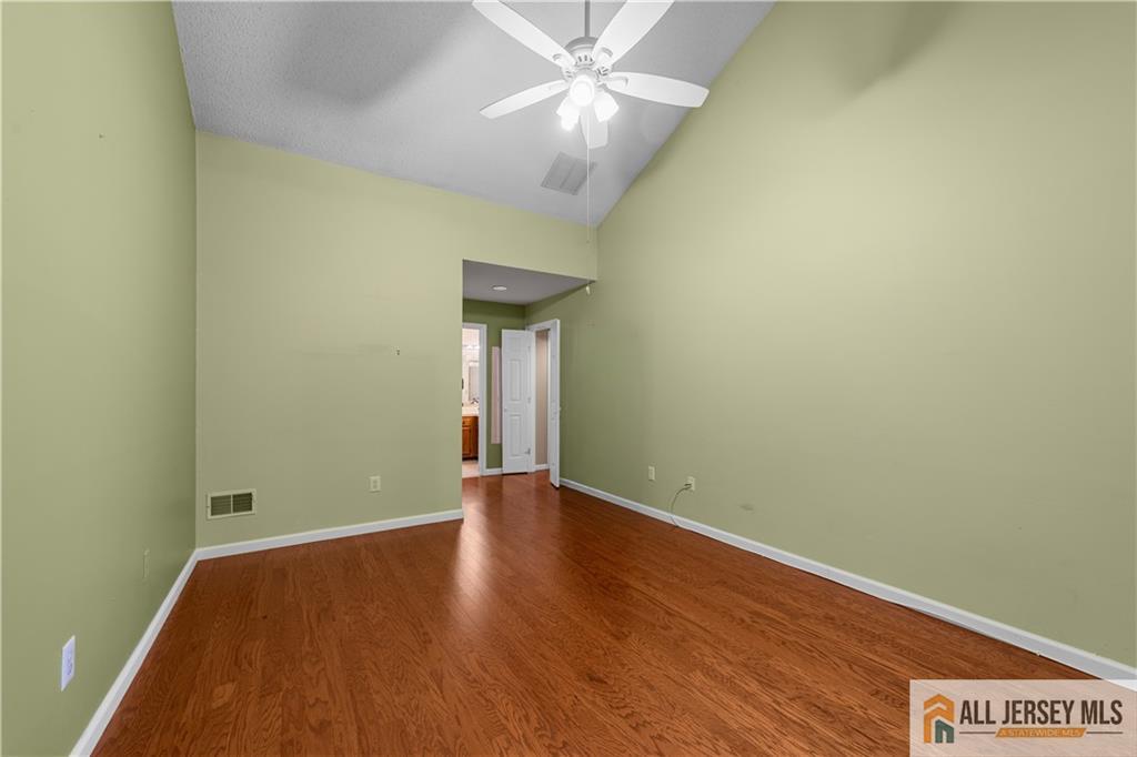 53 Winthrop Road, Unit 53F Monroe Township, NJ 08831 - Photo 15 of 30