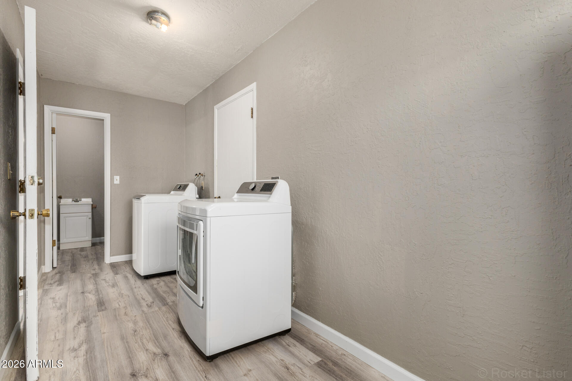 449 South Gold Drive Apache Junction, AZ 85120 - Photo 18 of 22 18 Gold