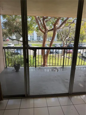 $259,000 | 10975 Southwest 107th Street, Unit 202, Miami, FL 33176