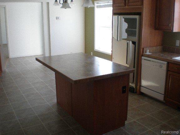 2718 Eckles Road Goodells, MI 48027 - Photo 14 of 21 P2280056-mfsopt