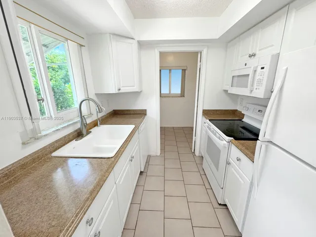 $335,000 | 8203 Northwest 104th Avenue, Tamarac, FL 33321