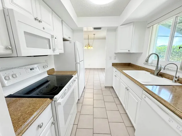 $335,000 | 8203 Northwest 104th Avenue, Tamarac, FL 33321