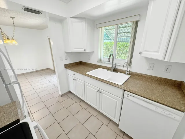 $335,000 | 8203 Northwest 104th Avenue, Tamarac, FL 33321