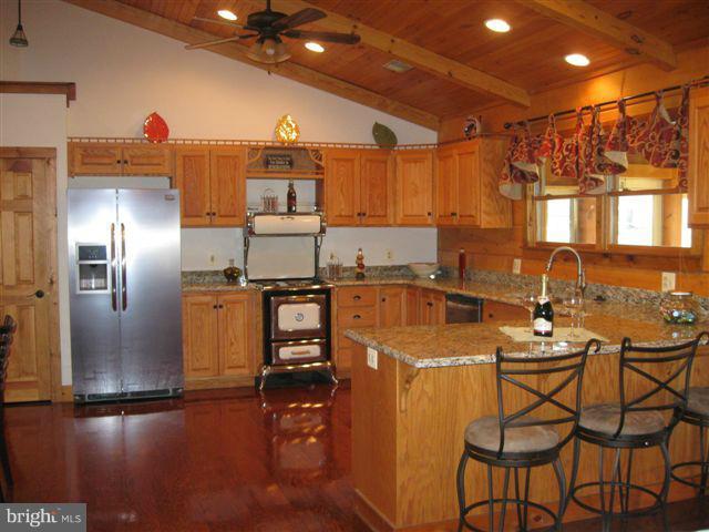 1204 Canvasback Lane Edgewater, MD 21037 - Photo 3 of 25 Kitchen