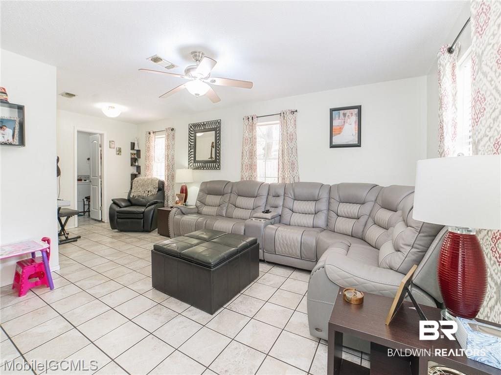 5371 Saticoy Drive Mobile, AL 36609 - Photo 4 of 14