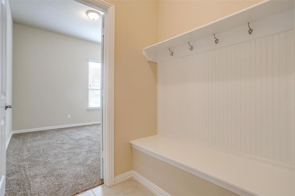 205 Mineral Point Drive Aledo, TX 76008 - Photo 29 of 38 a view of bathroom