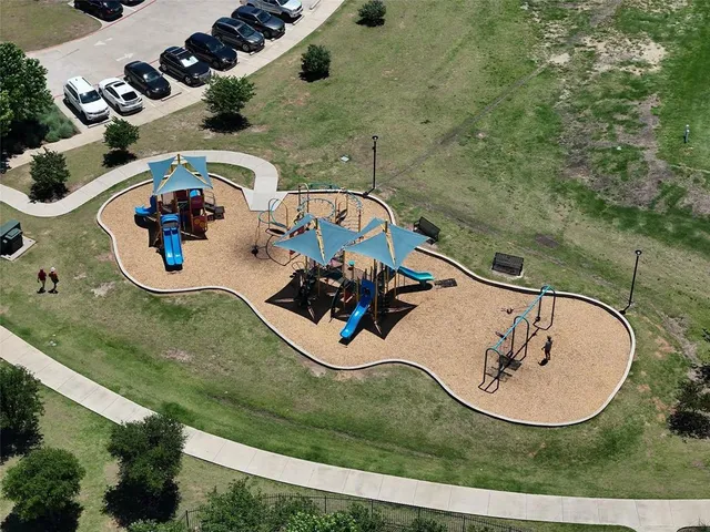 $3,300 | 205 Mineral Point Drive, Aledo, TX 76008