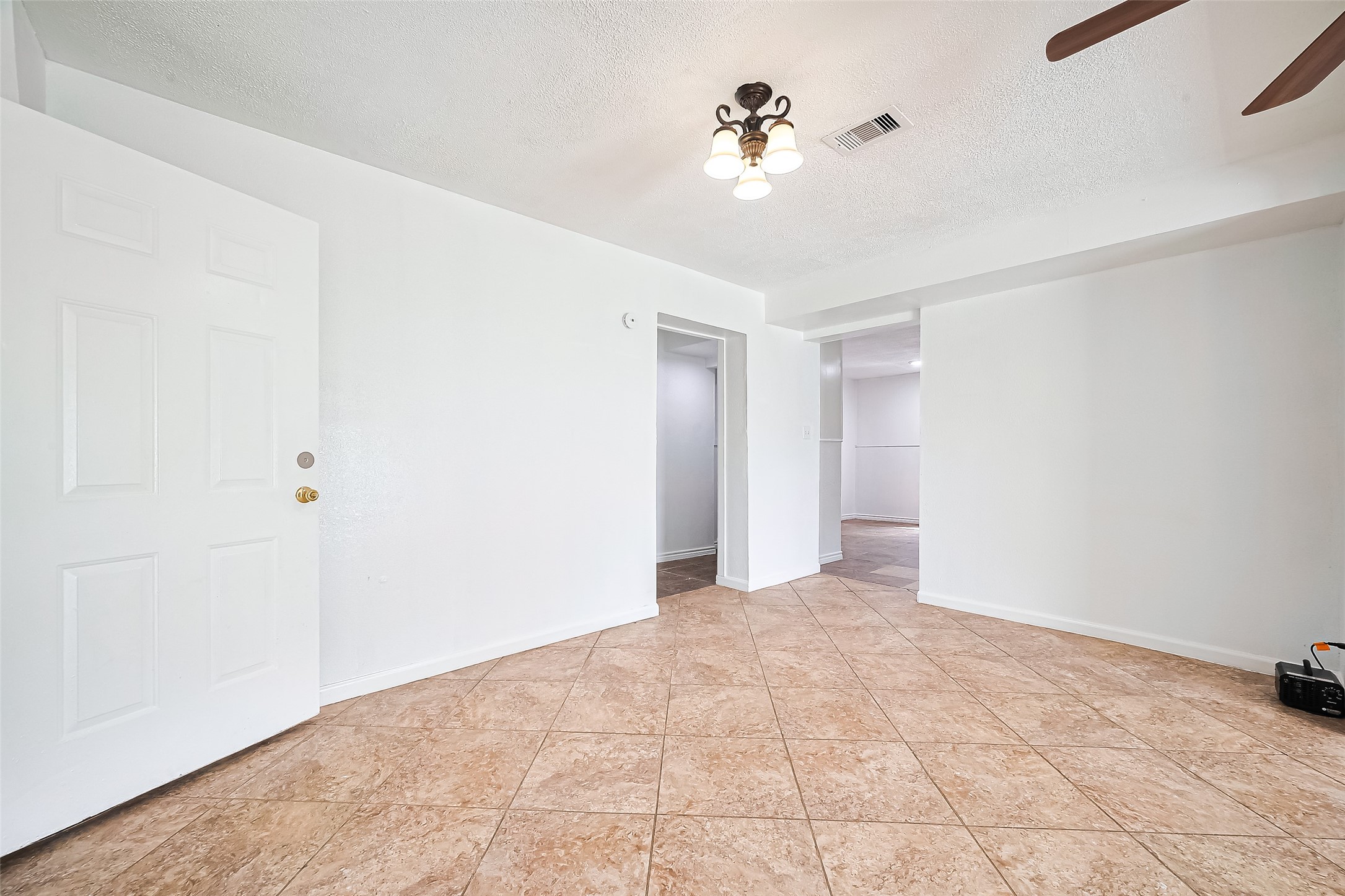 227 North Austin Drive Angleton, TX 77515 - Photo 11 of 41