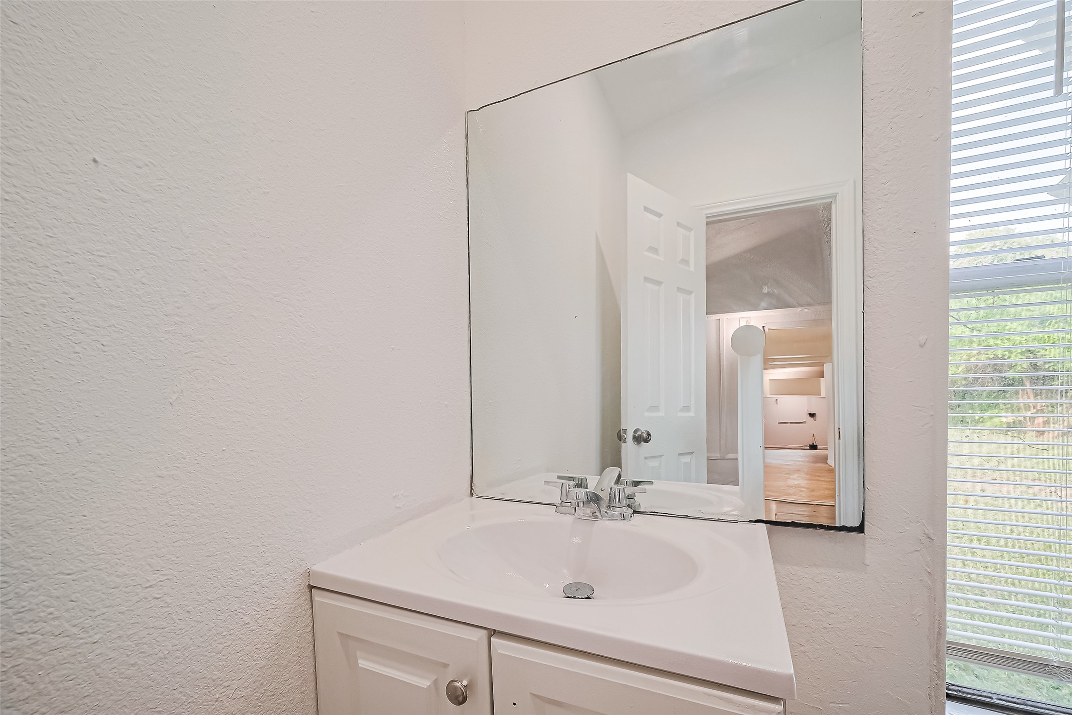 227 North Austin Drive Angleton, TX 77515 - Photo 35 of 41