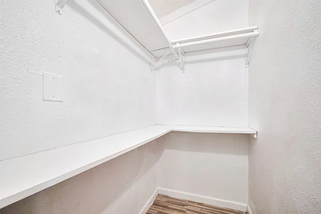 $1,350 | 227 North Austin Drive, Angleton, TX 77515