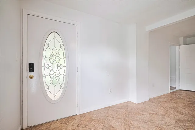 $1,350 | 227 North Austin Drive, Angleton, TX 77515