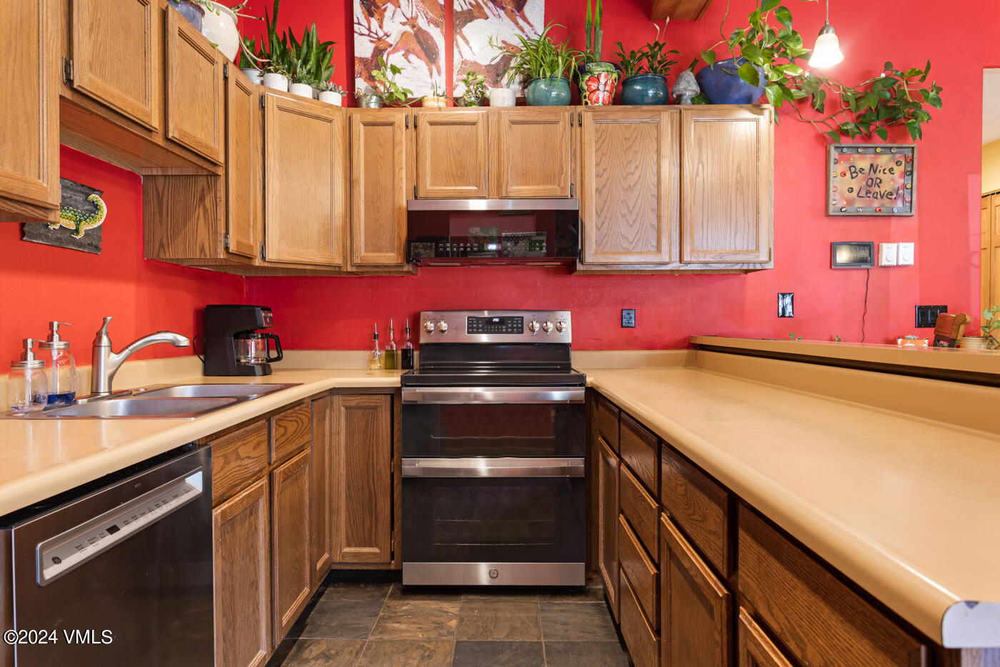 195 Gopher Road, Unit 37 Avon, CO 81620 - Photo 9 of 25 Kitchen