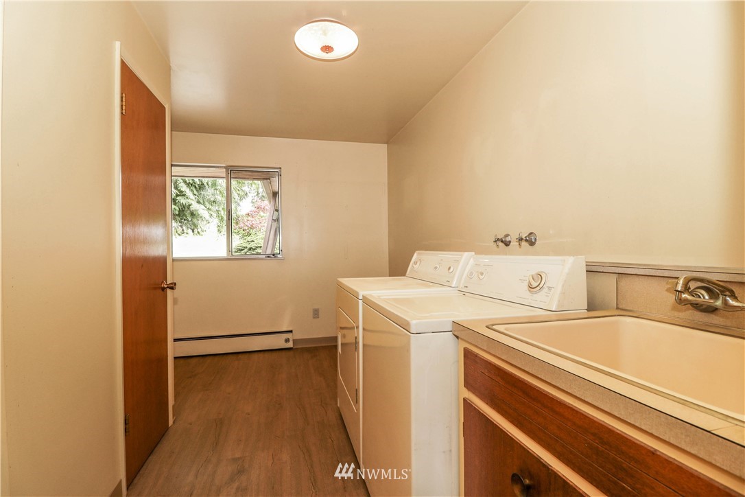 24232 7th Avenue Southeast Bothell, WA 98021 - Photo 7 of 15