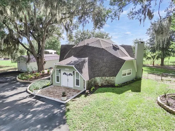 $545,000 | 10424 Lyons Avenue, Lithia, FL 33547