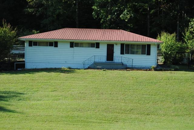 2191 North Long Hollow Road Chickamauga, GA 30707 - Photo 1 of 13 DSC_0122 (640x428)