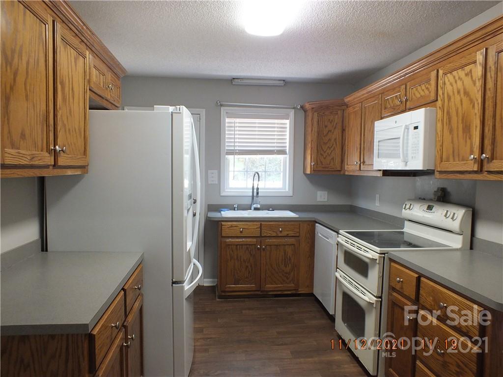 2715 Norfolk Road Lancaster, SC 29720 - Photo 5 of 29 Gallery Image 5