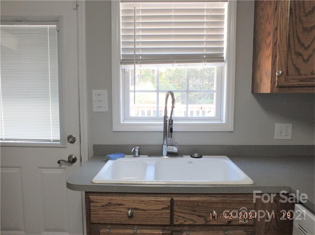 2715 Norfolk Road Lancaster, SC 29720 - Photo 7 of 29 Gallery Image 7