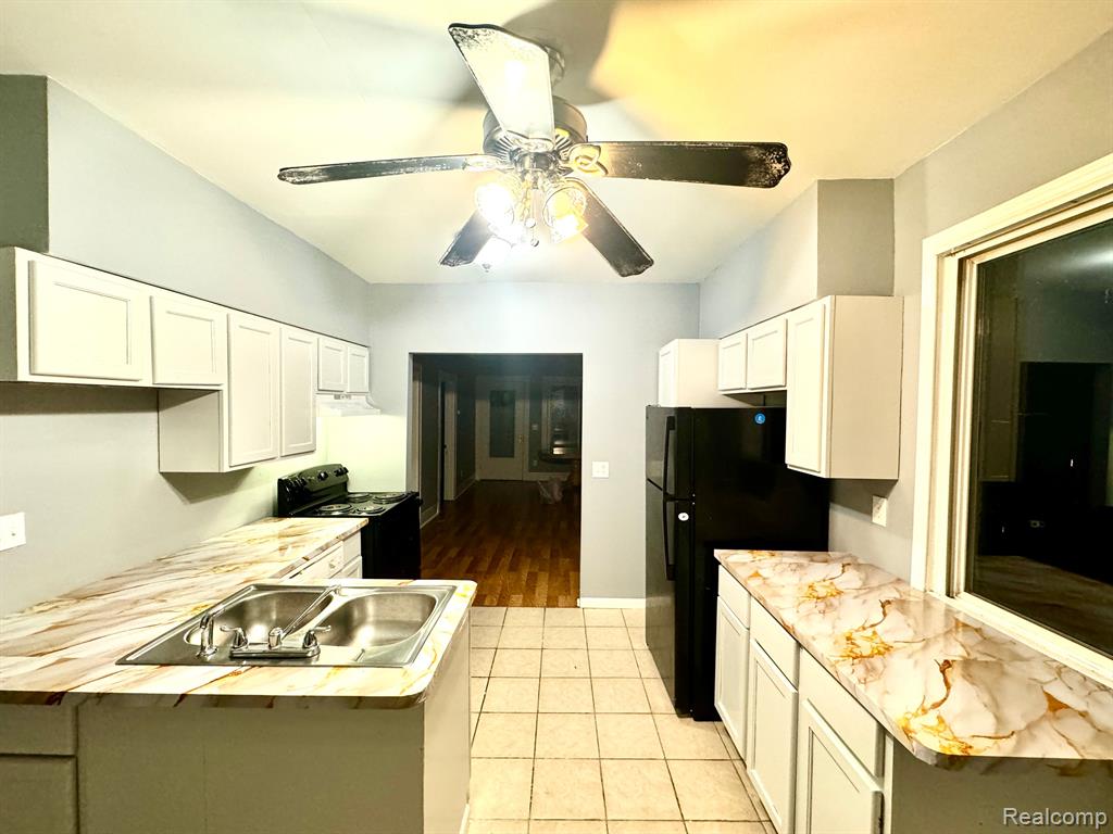 14644 Stephens Eastpointe, MI 48021 - Photo 14 of 26 Gallery Image 14
