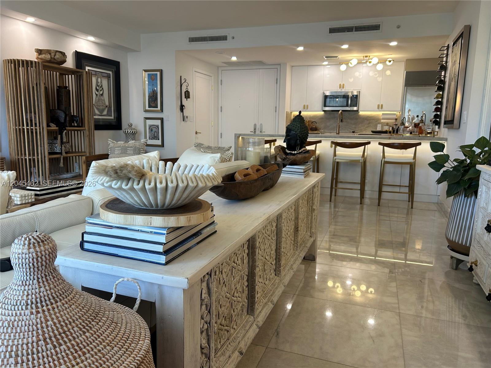 901 Brickell Key Boulevard, Unit 702 Miami, FL 33131 - Photo 13 of 18