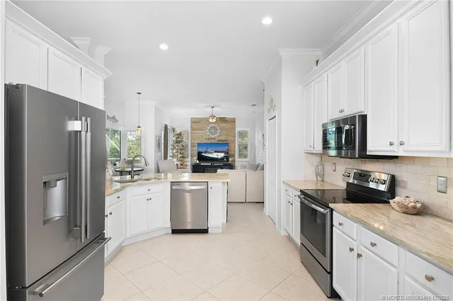 $799,000 | 443 Northwest Sunflower Place, Stuart, FL 34994