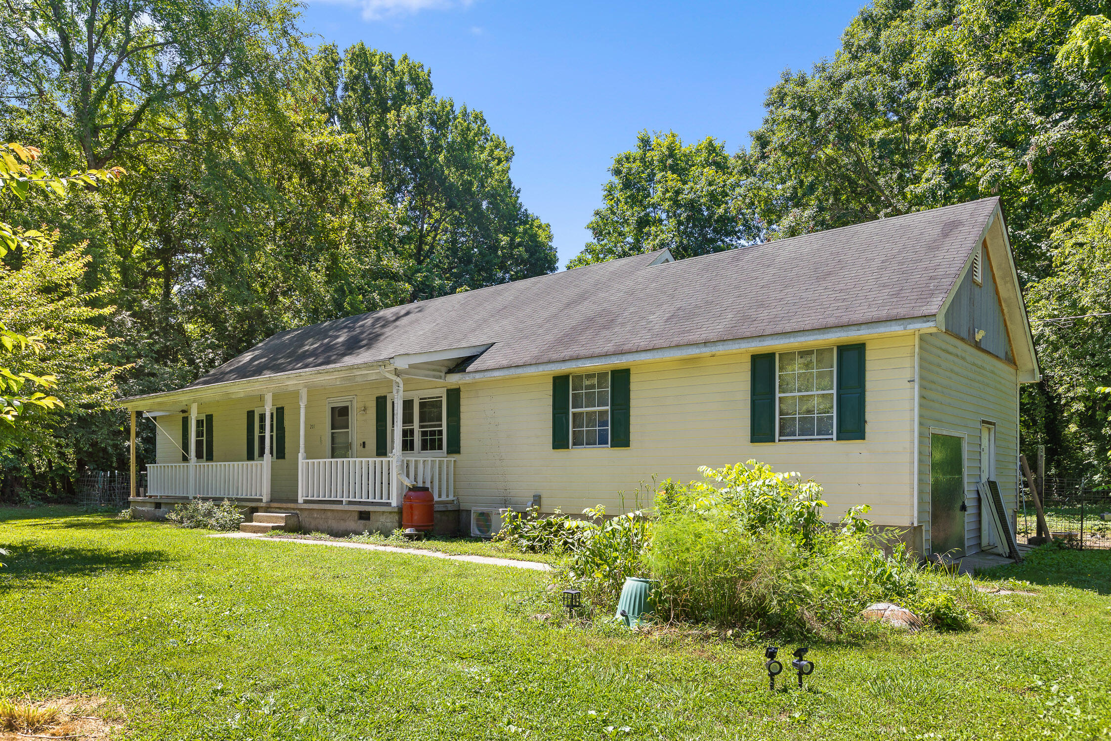 201 Buck Drive Chickamauga, GA 30707 - Photo 4 of 40 Buck-23