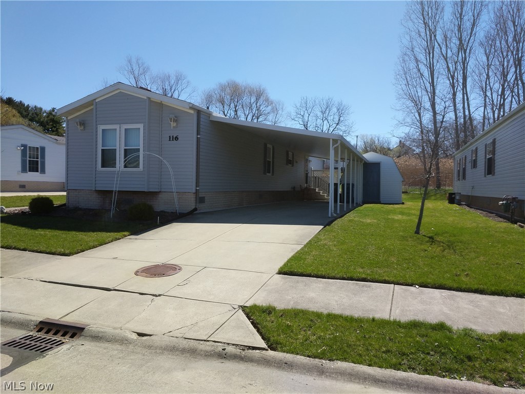 116 Caesars Circle Amherst, OH 44001 - Photo 2 of 19