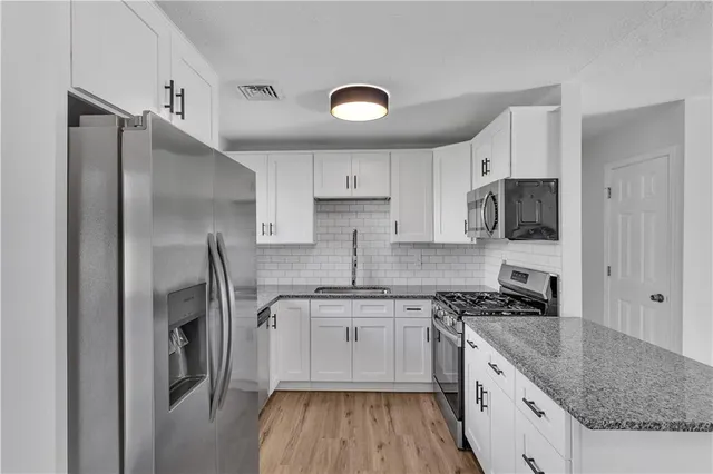 $295,000 | 206 Sandalwood Drive, Cranberry Township, PA 16066