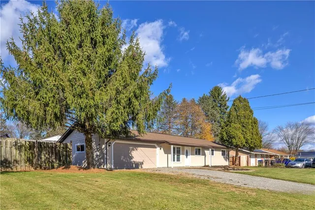 $295,000 | 206 Sandalwood Drive, Cranberry Township, PA 16066