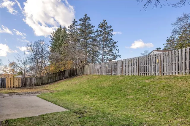 $295,000 | 206 Sandalwood Drive, Cranberry Township, PA 16066