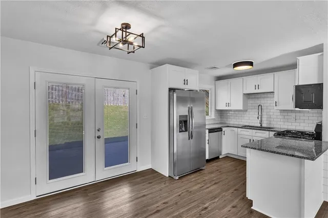 $295,000 | 206 Sandalwood Drive, Cranberry Township, PA 16066