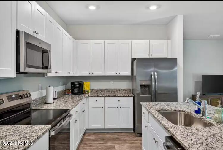 394 Ladyfish Loop Northwest Ash, NC 28420 - Photo 4 of 23 CB Kitchen 2