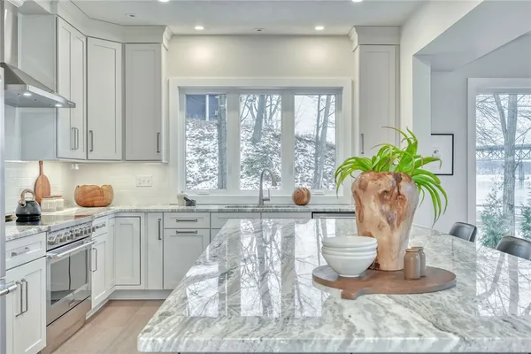 $1,250,000 | 673 Seneca Road, Irondequoit, NY 14622