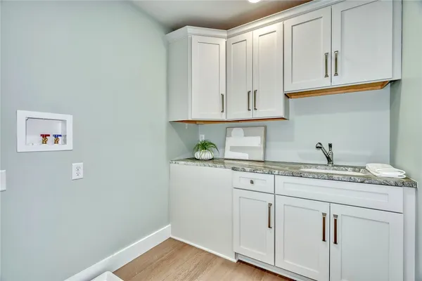 $1,250,000 | 673 Seneca Road, Irondequoit, NY 14622