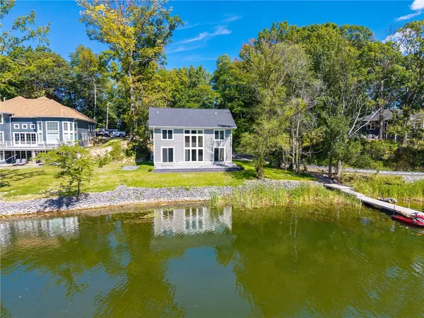 $1,250,000 | 673 Seneca Road, Irondequoit, NY 14622