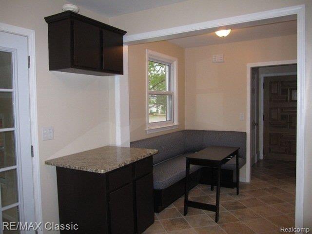 2593 West Auburn Road Rochester, MI 48309 - Photo 6 of 19 Auburn-Kitchen 5.jpg