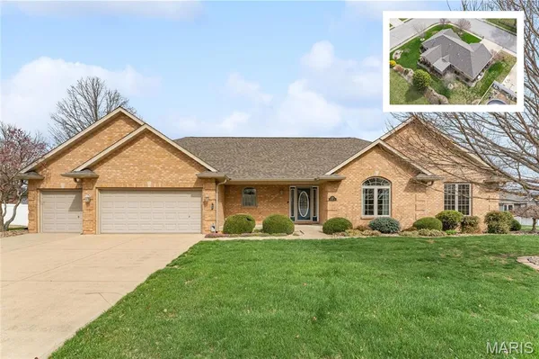 $525,000 | 620 Springhill Court, O'Fallon, IL 62269