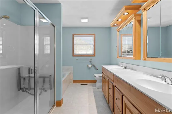 $525,000 | 620 Springhill Court, O'Fallon, IL 62269