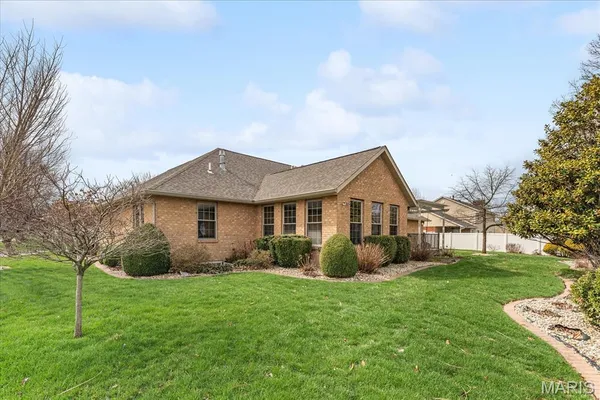 $525,000 | 620 Springhill Court, O'Fallon, IL 62269