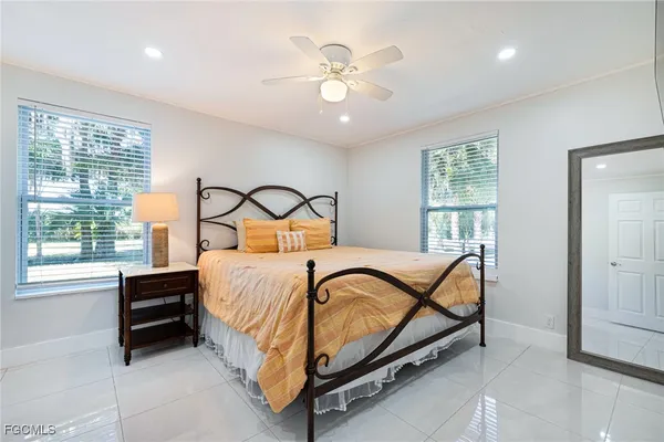 $1,600,000 | 19481-483 South River Road, Alva, FL 33920