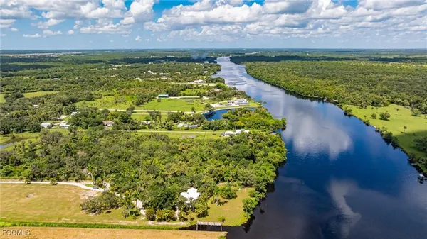 $1,600,000 | 19481-483 South River Road, Alva, FL 33920