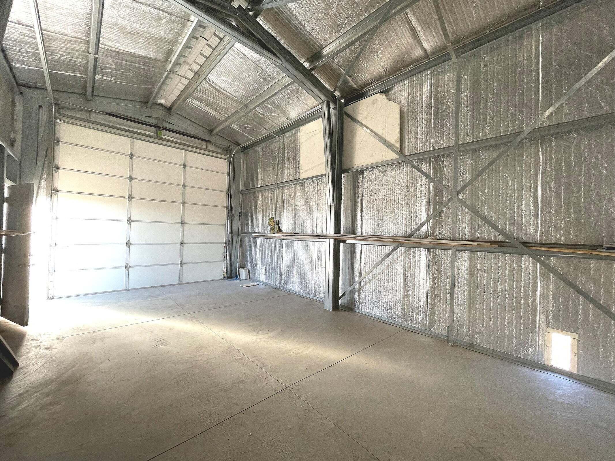2285 Backus Road Mojave, CA 93501 - Photo 24 of 35 a view of a garage