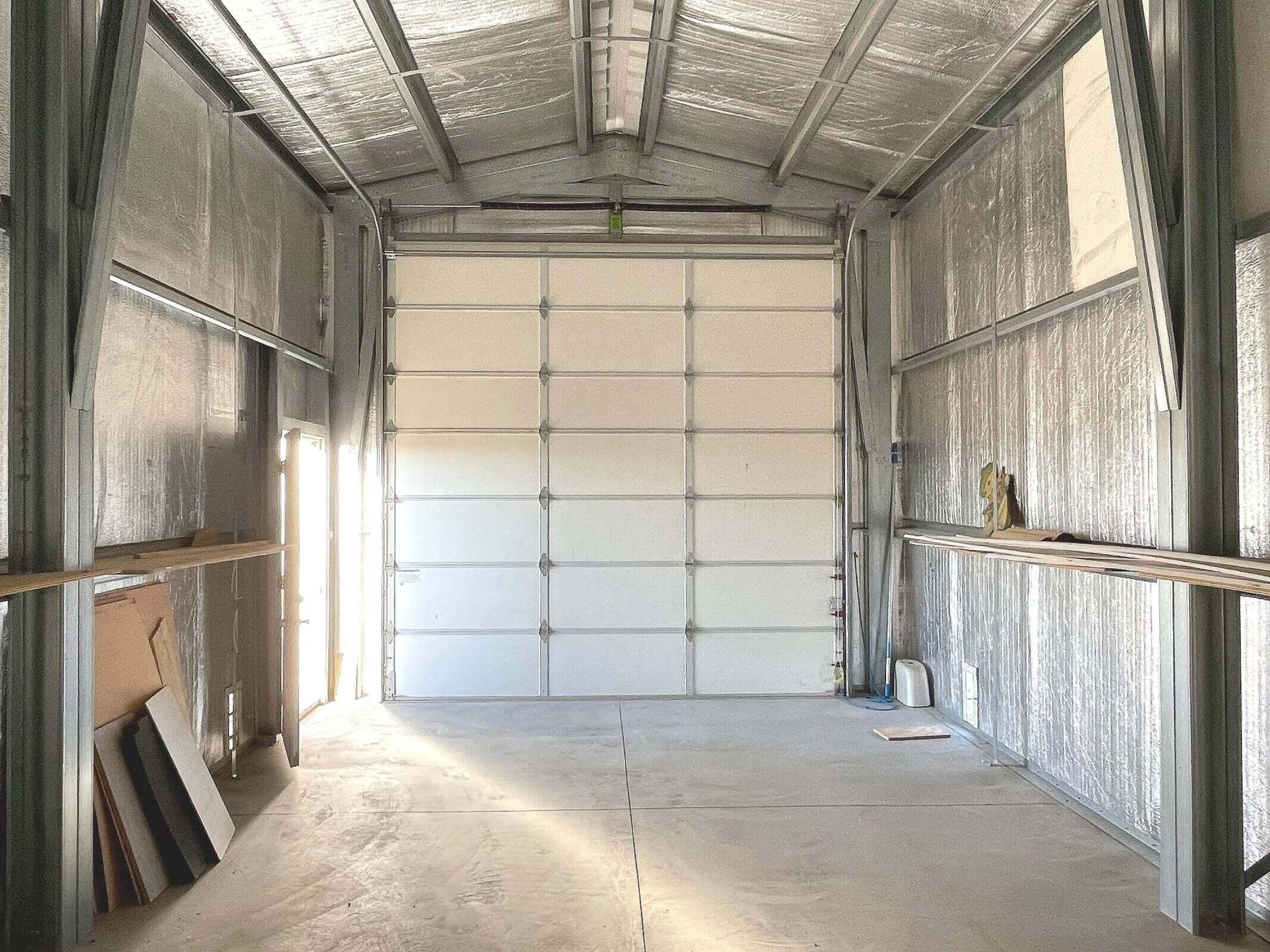 2285 Backus Road Mojave, CA 93501 - Photo 25 of 35 a view of a garage