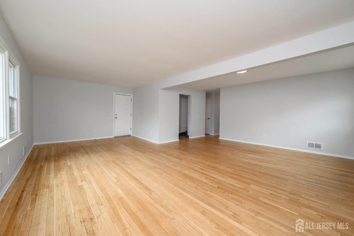 796 Inman Avenue, Unit 1 Colonia, NJ 07067 - Photo 11 of 29