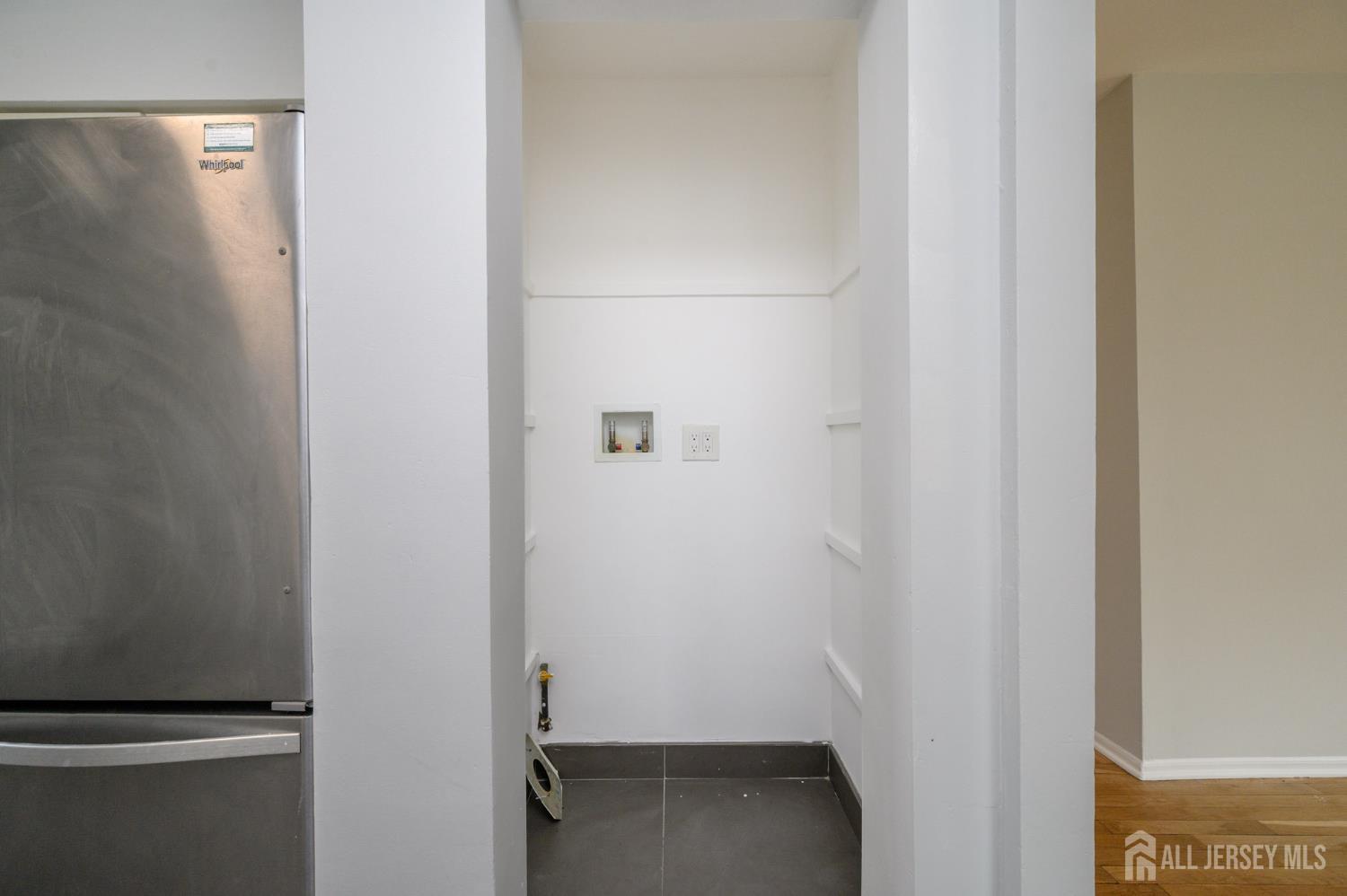 796 Inman Avenue, Unit 1 Colonia, NJ 07067 - Photo 16 of 29