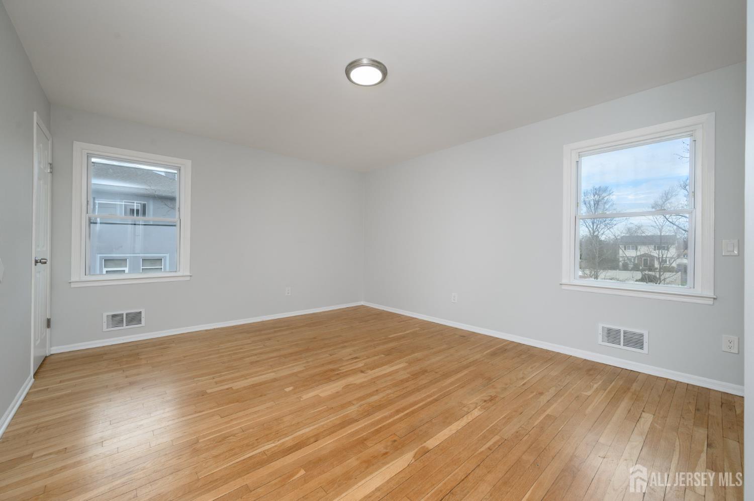 796 Inman Avenue, Unit 1 Colonia, NJ 07067 - Photo 20 of 29