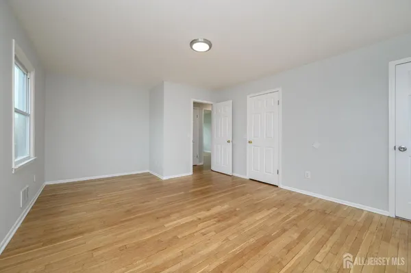 $3,200 | 796 Inman Avenue, Unit 1, Colonia, NJ 07067