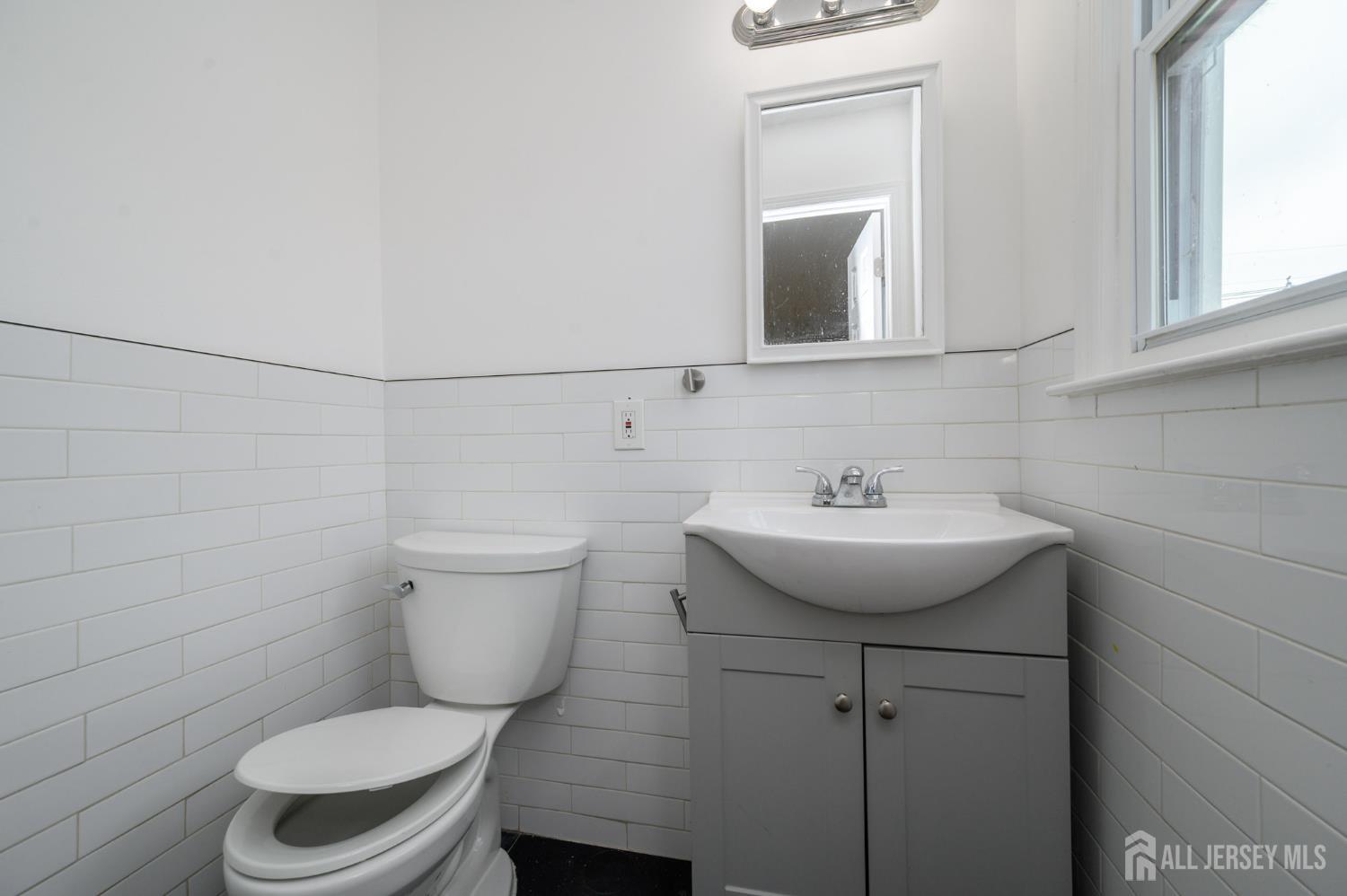 796 Inman Avenue, Unit 1 Colonia, NJ 07067 - Photo 22 of 29