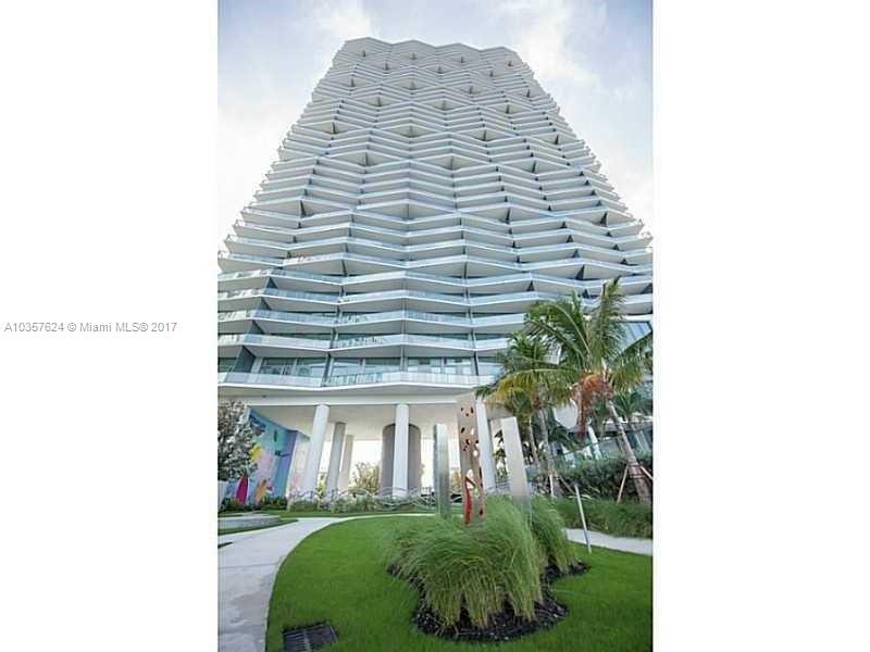 460 Northeast 28th Street, Unit 2001 Miami, FL 33137 - Photo 4 of 28 a view of a tall building