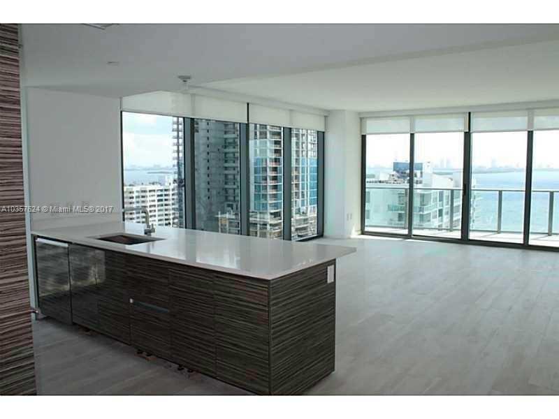 460 Northeast 28th Street, Unit 2001 Miami, FL 33137 - Photo 6 of 28 a room with window and walk in closet